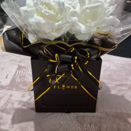 6 Large Roses Glittered in Flower Box