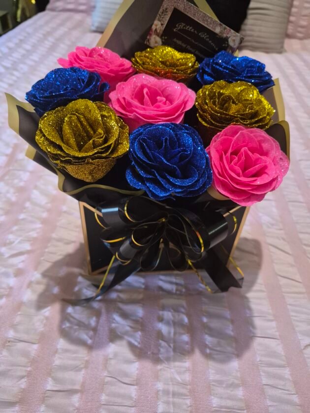 9 Multicoloured Glittered rose Box