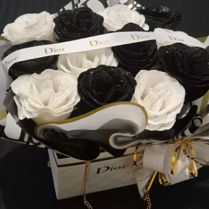 12 Midnight Black & White  Rose Bouquet