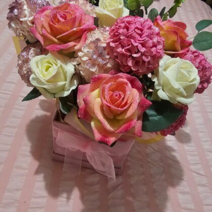 Medium Velvet Pink Musk Rose Bouquet